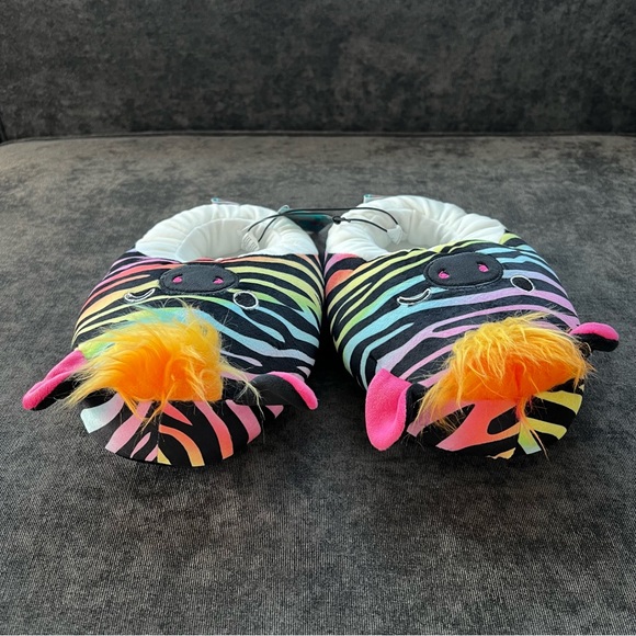 NWT Squishmallows Girls Plush Full-Body Step-In Slipper Size 2/3 - Picture 5 of 8